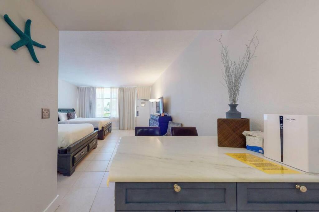 Sea Breeze, Studio 510, Beach Steps Away!+Pool+Wifi Ruskin Esterno foto