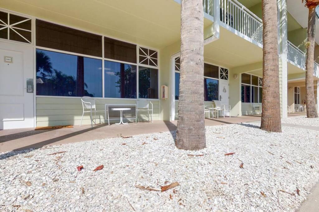 Sea Breeze, Studio 510, Beach Steps Away!+Pool+Wifi Ruskin Esterno foto
