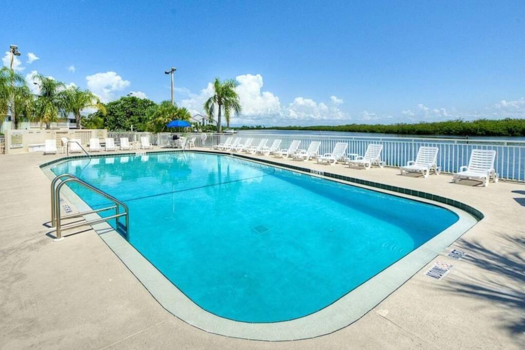 Sea Breeze, Studio 510, Beach Steps Away!+Pool+Wifi Ruskin Esterno foto