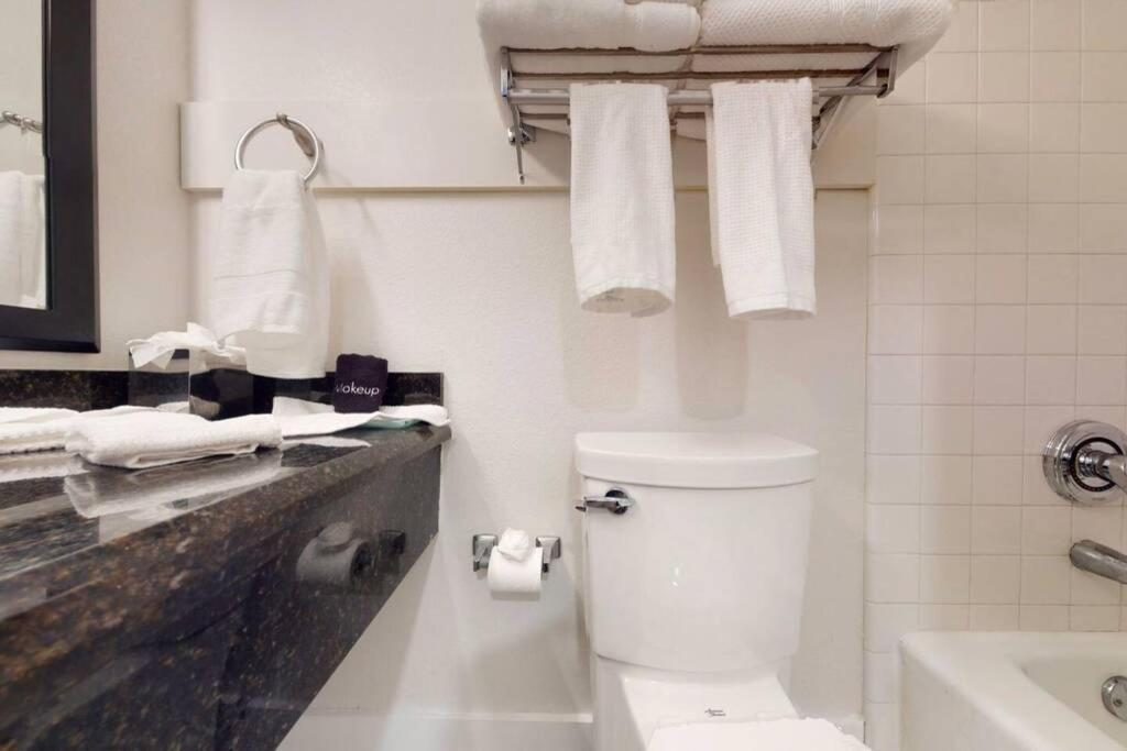 Sea Breeze, Studio 510, Beach Steps Away!+Pool+Wifi Ruskin Esterno foto