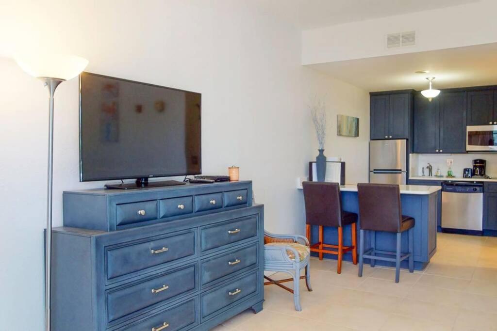 Sea Breeze, Studio 510, Beach Steps Away!+Pool+Wifi Ruskin Esterno foto